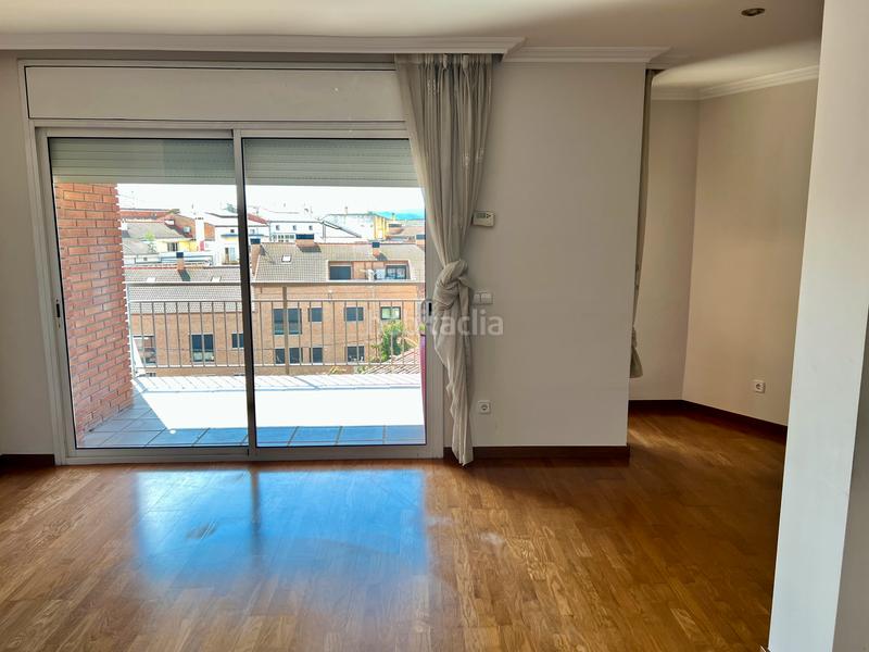 Foto 01a909a0-30e4-4809-a95c-ba7e27e348e5. Duplex with heating parking in Centre - Passeig i Rodalies Manresa