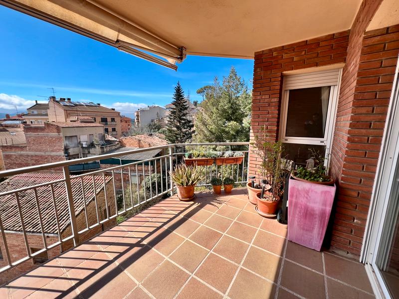 Foto 044f67b7-d96d-4cf9-aecc-da50219f62f8. Duplex with heating parking in Centre - Passeig i Rodalies Manresa