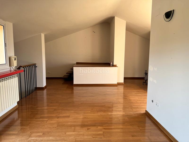 Foto ae336e25-78f2-4870-9caa-903d64d71b6a. Duplex with heating parking in Centre - Passeig i Rodalies Manresa