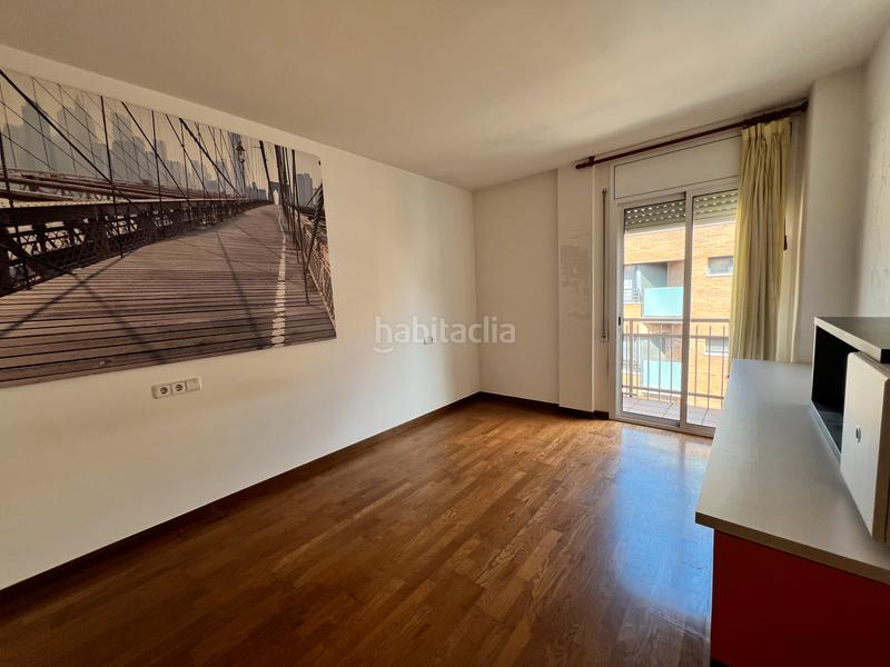 Foto b5910545-3a29-4487-8876-c5d55a54ec39. Duplex with heating parking in Centre - Passeig i Rodalies Manresa