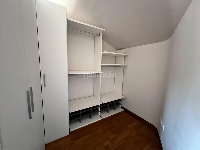 Foto ff24bf3c-c959-4a60-857e-e62eeba2ea7f. Duplex with heating parking in Centre - Passeig i Rodalies Manresa