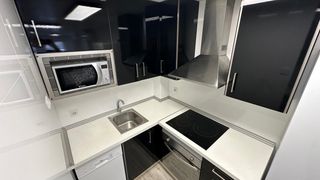 Pis  De valldaura. Piso luminoso ideal para entrar a vivir