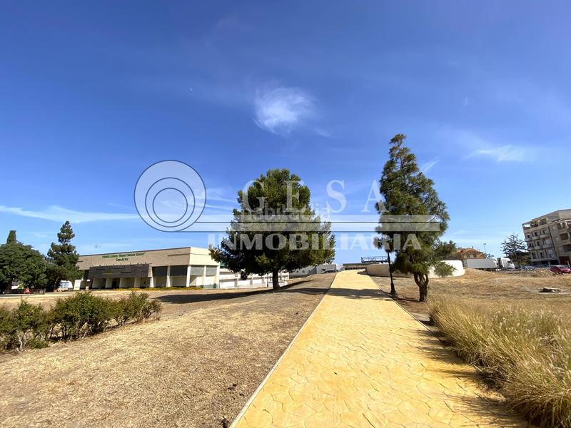 Foto dc009004-4e7f-4bb2-b94f-36cce6d1f410. Flat with heating parking pool in El Tomillar Torre del Mar