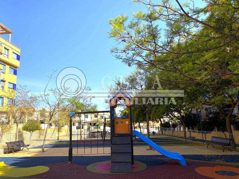 Foto 50cb41e6-2274-4614-a0ac-4f9e4cce5edf. Flat with heating parking pool in El Tomillar Torre del Mar