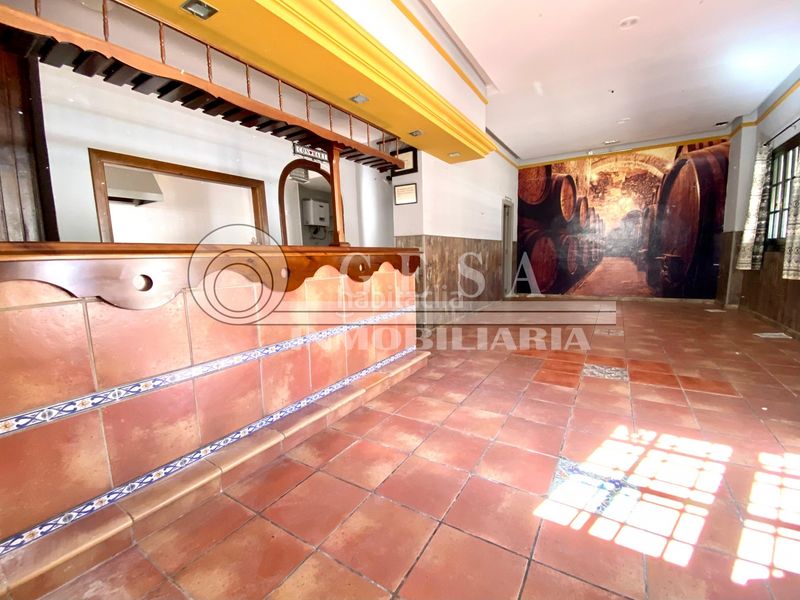 Foto 3f47b1f3-274d-4248-be24-6629e5a97703. Local comercial a Poniente-Faro Torre del Mar