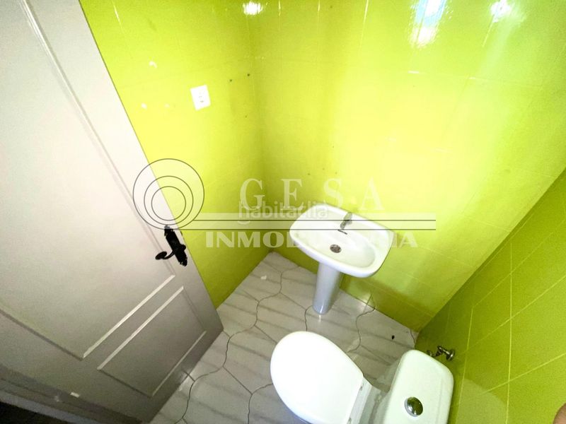 Foto 9aa1bb10-4c0f-4822-92ff-72e28ea6fb64. Local comercial a Poniente-Faro Torre del Mar