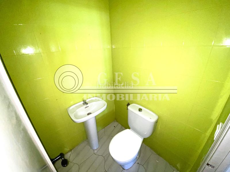 Foto a6d3752d-5370-4a5b-9649-67e7d97d085a. Local comercial a Poniente-Faro Torre del Mar