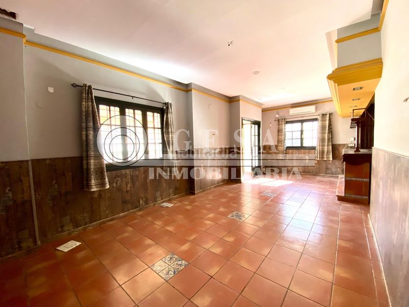 Foto d657cde1-3dde-4024-bd10-94cd650d00bc. Local comercial a Poniente-Faro Torre del Mar