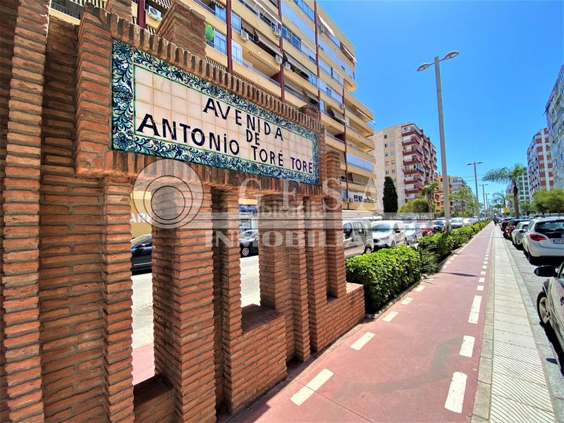 Foto f18c4477-4de6-45bd-9f0a-7d2a5b608b3a. Local comercial a Poniente-Faro Torre del Mar
