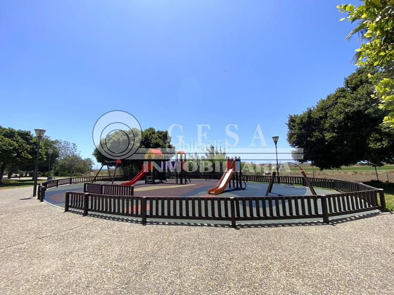 Foto 5792d021-75c4-47b0-8348-2c3d2e913b87. Piso en Poniente-Faro Torre del Mar