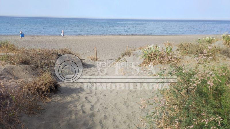Foto f2a56ccd-2bb7-4752-9d1d-d0a8bbe596ab. Piso en Urbanización Santa Rosa Torrox