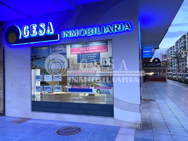 Foto bf188a0d-3184-48b2-8b09-93a9348290b3. Flat with heating parking pool in Paseo Marítimo de Levante Torre del Mar