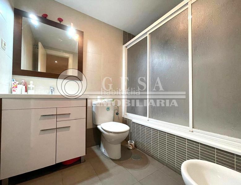 Foto bdd3c83e-a937-4624-a5fc-7e2aedfbc952. Piso en Paseo Marítimo de Levante Torre del Mar