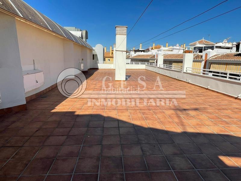 Foto b5f00b96-945e-4a03-bff5-b5615d81f096. Piso en Urbanización Santa Rosa Torrox