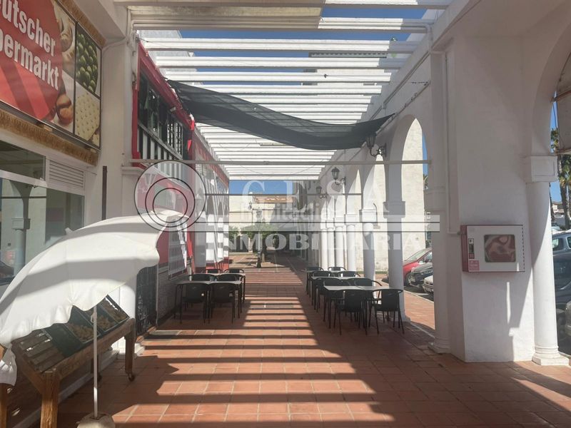 Foto 794019e2-a26e-42c2-856e-f097cb79747f. Local comercial a Laguna Beach Torrox