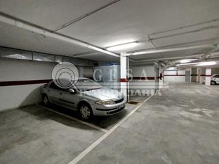 Aparcament cotxe en Urbanizacin Santa Rosa