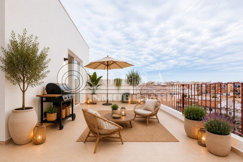 Foto 97546458-556b-4bd0-80a5-2093a5f1deca. Piso en Centro Torre del Mar