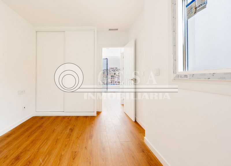 Foto d59fdff9-874b-4ade-886c-92b263824a87. Piso en Centro Torre del Mar