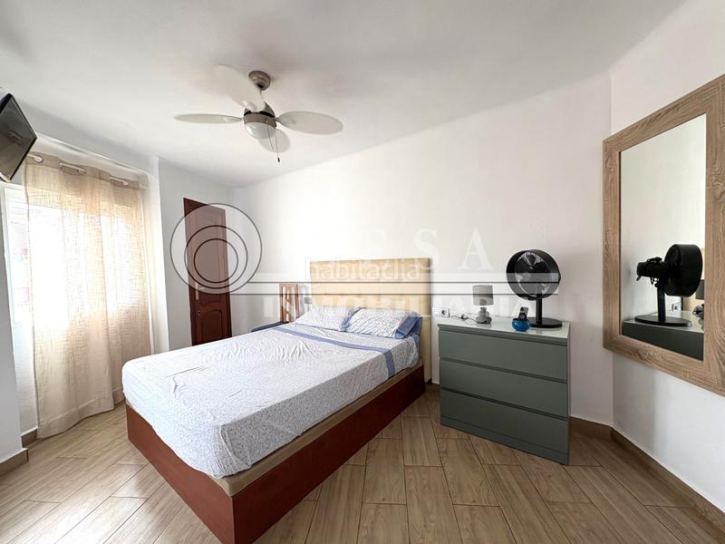 Foto df27d392-b379-4adf-957e-54c877fbf221. Flat with pool in Poniente-Faro Torre del Mar