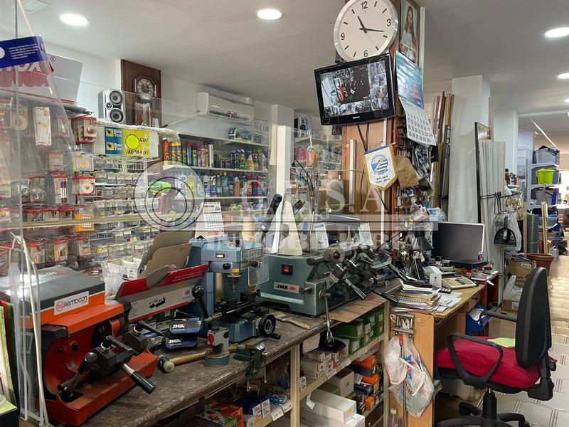 Foto e0a9e2ce-71cd-421e-8be7-ee0e973dade8. Alquiler local comercial en Centro Internacional Torrox