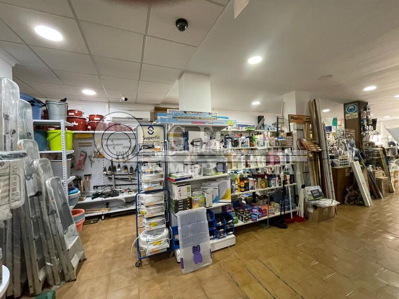 Foto e620ffa0-6404-40c2-9302-17bc89bc31b5. Alquiler local comercial en Centro Internacional Torrox