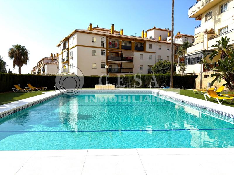 Foto b87a6ae6-f3fb-4c02-8989-ea528e31c11d. Pis amb aparcament piscina a Viña Málaga Torre del Mar