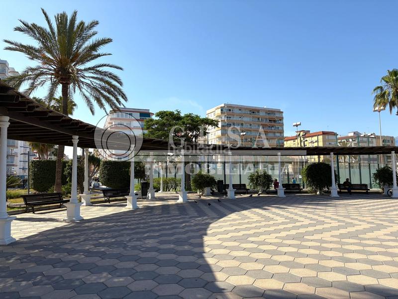 Foto bb3cb95d-ec7a-44fb-9de0-f3fcbbb5ac73. Pis amb aparcament piscina a Viña Málaga Torre del Mar