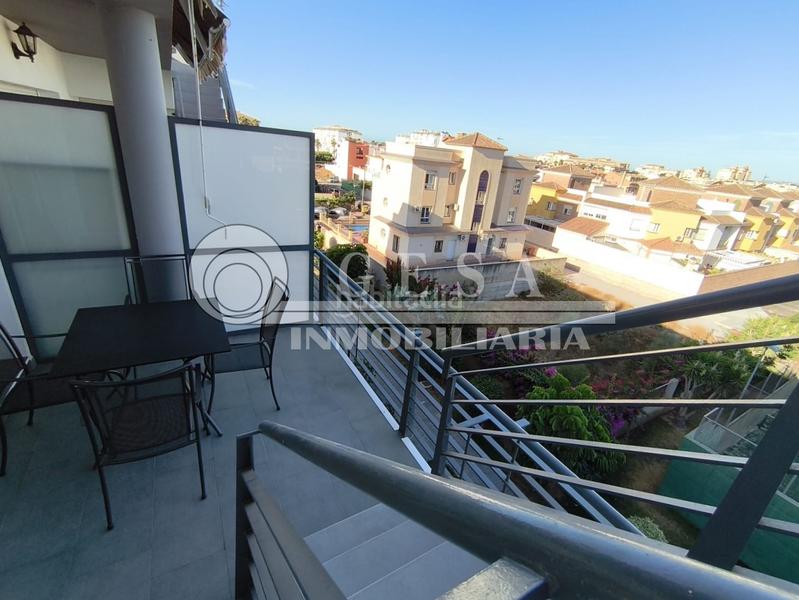 Foto fe328430-487c-4df4-905f-fa24a33134ab. Pis amb aparcament piscina a Urbanización Santa Rosa Torrox