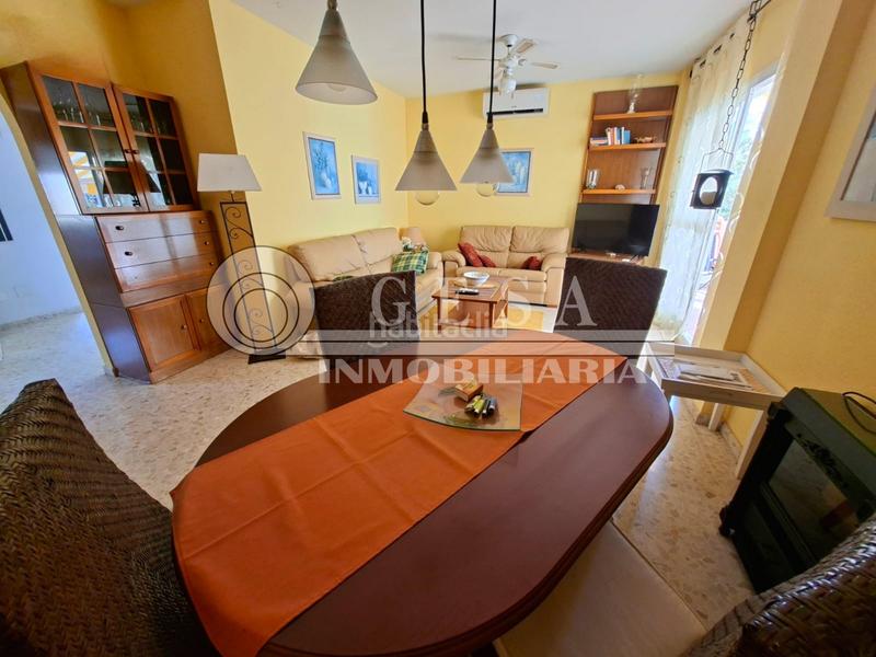 Foto 49abfeb4-45c3-4315-b76d-cf5eb7aad5cc. Etagenwohnung in Urbanización Santa Rosa Torrox