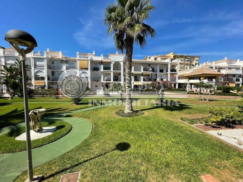 Foto d0a5475a-e0e7-4bf9-87ba-7d1312846e00. Pis amb piscina a Laguna Beach Torrox