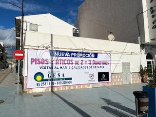Pis a Urbanización Santa Rosa