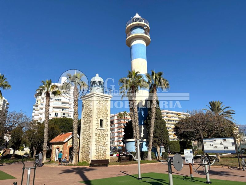 Foto 15ced149-14a6-4918-bff1-55e8b2c72501. Piso en Poniente-Faro Torre del Mar