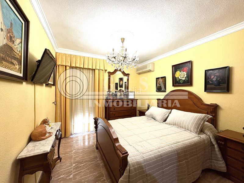 Foto bf499fd9-d45d-41f1-9125-8ff674619600. Piso en Poniente-Faro Torre del Mar