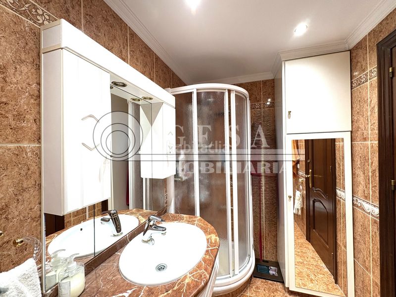 Foto d0d210c3-a0ed-4c8e-a576-d3d42389fff2. Piso en Poniente-Faro Torre del Mar