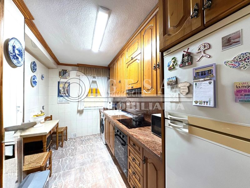 Foto eccd846e-5d4c-4e87-a93c-8bec8524f287. Piso en Poniente-Faro Torre del Mar