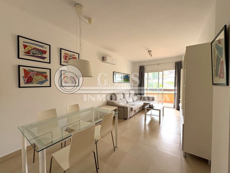 Foto dbebcc7e-d0d4-4741-8189-89e4eb83b087. Piso en Caleta de Velez