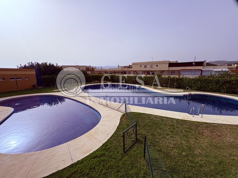 Foto e3d89e45-d30e-4c00-af47-5af5e6ae750a. Casa amb calefacció aparcament piscina a Almayate Bajo