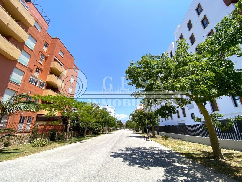 Foto 52828308-6de8-4bee-8987-0777e4106a12. Flat with heating parking pool in Poniente-Faro Torre del Mar
