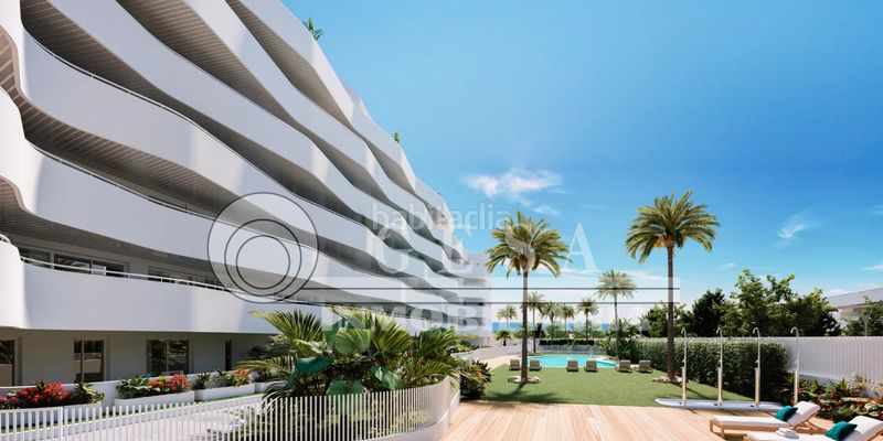 Foto 71ad17a9-fc10-4124-947b-a4e6c83bdd21. Flat with heating parking pool in Poniente-Faro Torre del Mar