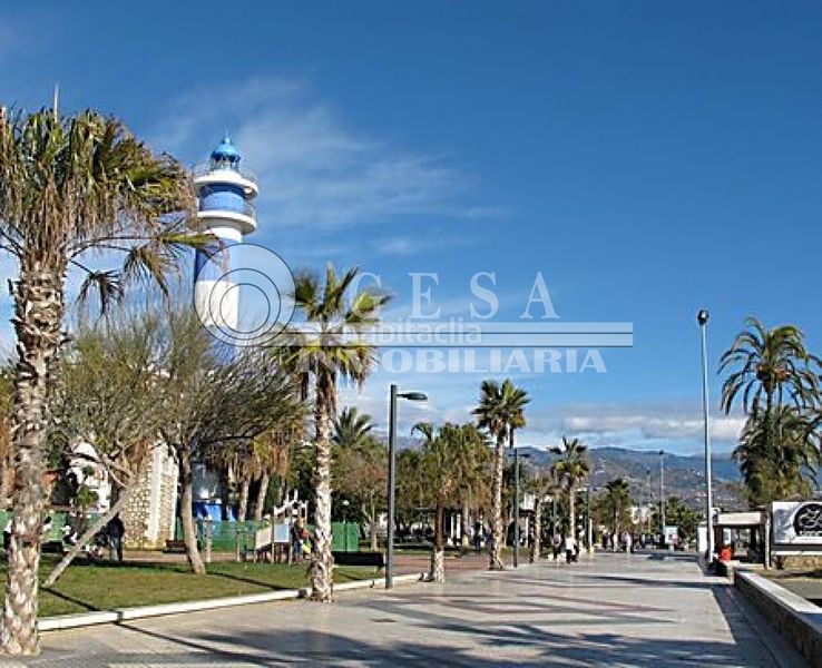 Foto 51792d7f-2665-4c2c-b38a-a2a6800405be. Pis amb calefacció aparcament piscina a Poniente-Faro Torre del Mar