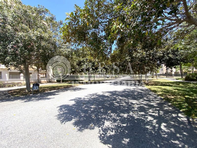 Foto 31708e31-6b87-445f-871f-9a637f2a5966. Pis amb calefacció aparcament piscina a Poniente-Faro Torre del Mar