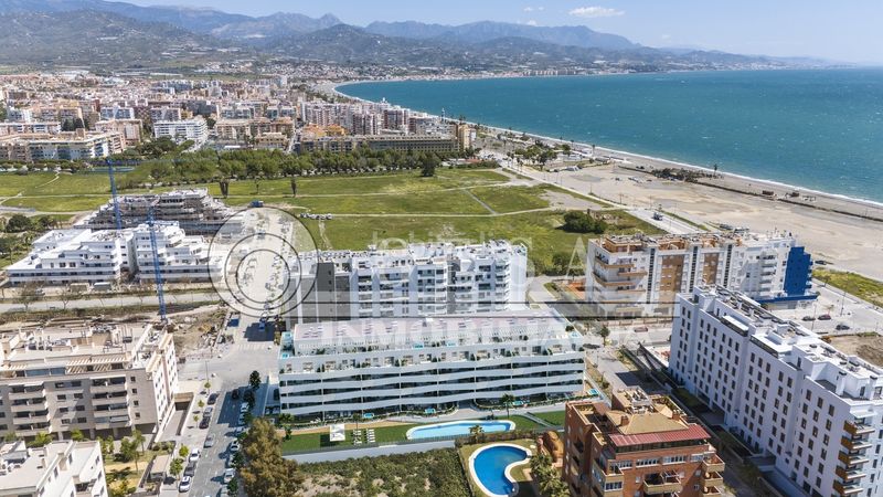 Foto efab20b1-ddda-4e5e-9991-393ae46994c1. Pis amb calefacció aparcament piscina a Poniente-Faro Torre del Mar