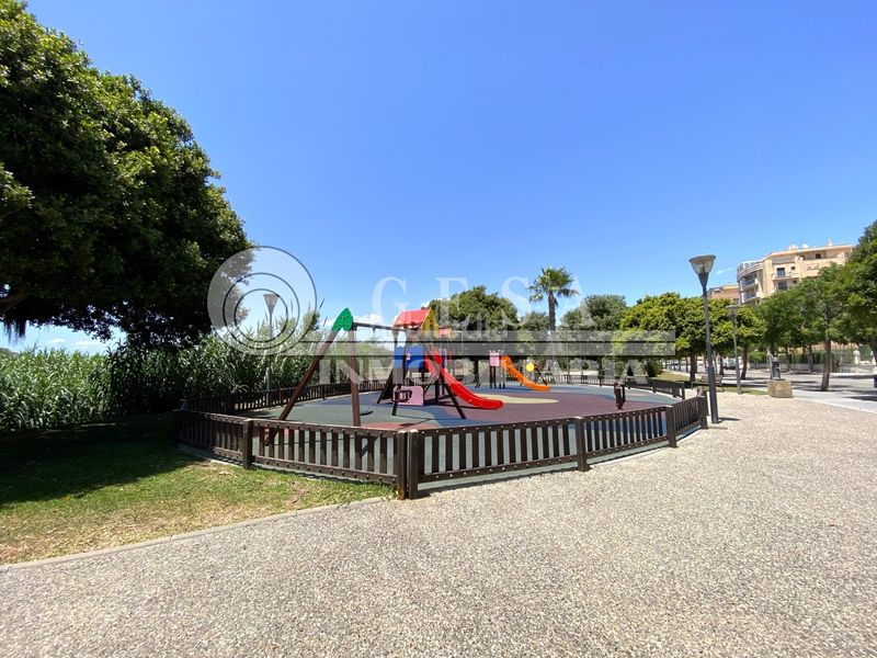 Foto a2bc5297-de19-44a2-ae19-6562f5ae7c12. Pis amb calefacció aparcament piscina a Poniente-Faro Torre del Mar