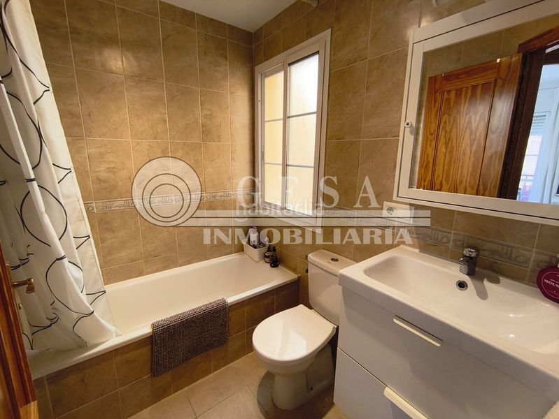 Foto a85f0d94-c50f-40f6-956f-43dc9dd75d12. Appartamento con piscina in Urbanización Santa Rosa Torrox