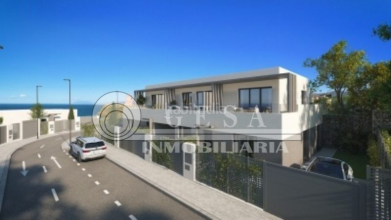 Foto e43cbef8-a567-43b3-9e90-cb81c19af4ca. Casa amb calefacció aparcament piscina a Lagos