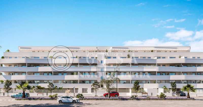 Foto 8f2566e0-fb78-4985-bca9-dd60b01ae25e. Piso en Poniente-Faro Torre del Mar