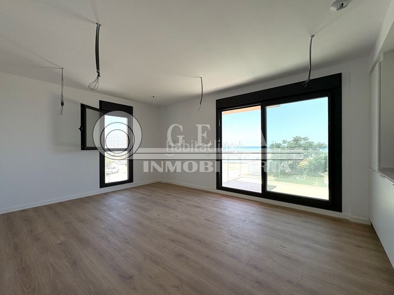 Foto c35bc666-e461-49e4-b318-7e1be40be51e. Piso en Poniente-Faro Torre del Mar