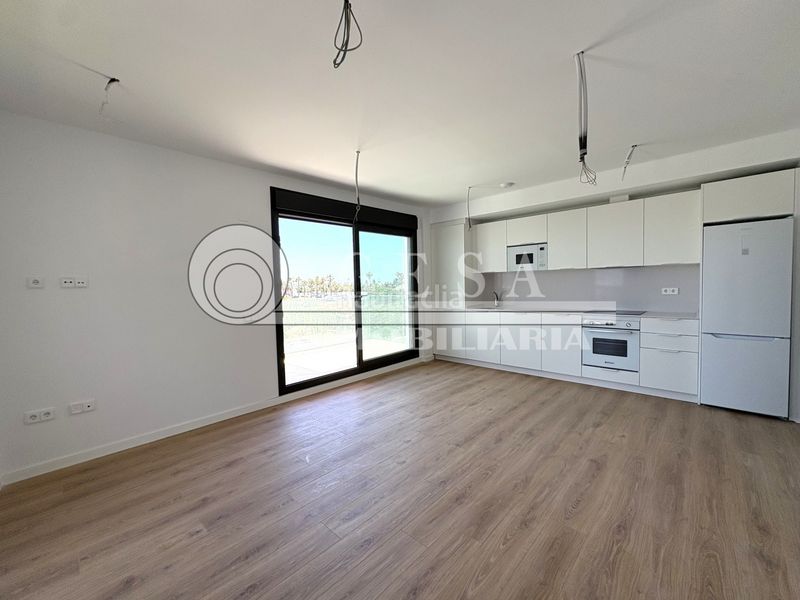 Foto c707915a-7596-4f95-b699-3bc027a4795f. Piso en Poniente-Faro Torre del Mar