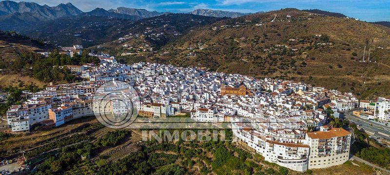 Foto cf104ab3-3c66-4f33-8580-9a2c96de9ebe. Flat in Torrox pueblo Torrox