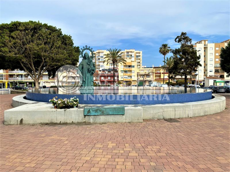 Foto 0c771b7f-370a-46dd-bc4d-7512fe8a90c6. Piso en Centro Torre del Mar